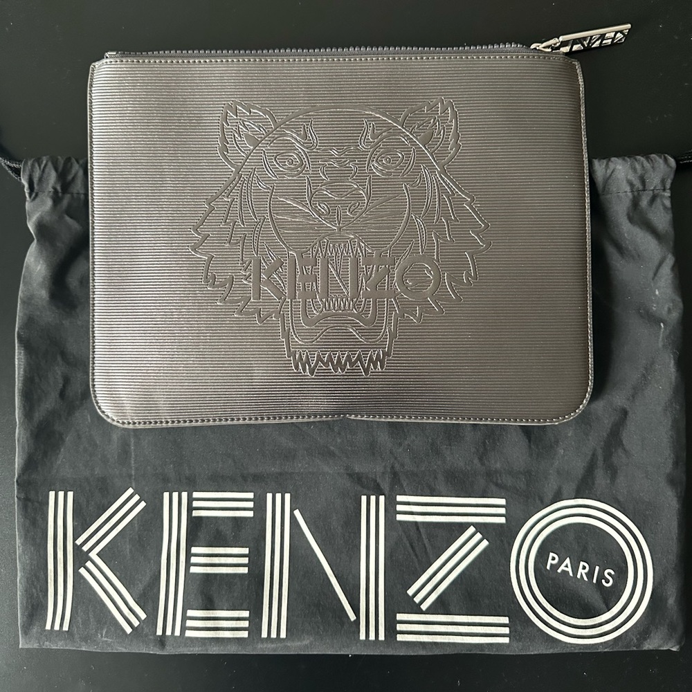 Kenzo Tiger Clutch / Pouch in Silver Gray